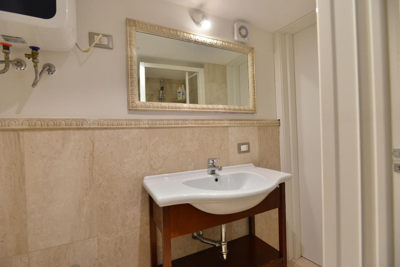 Izzhome City Center Cozy Cagliari Eksteriør billede