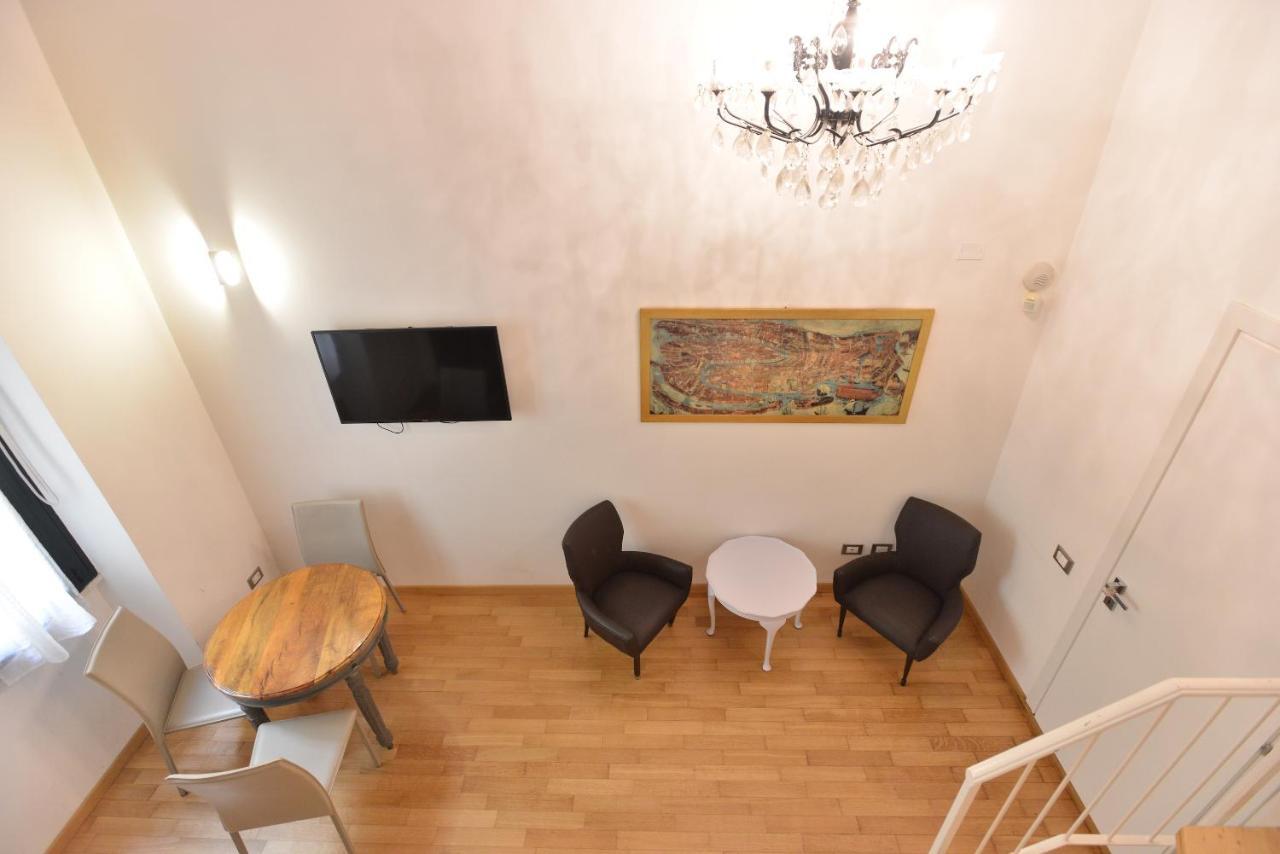 Izzhome City Center Cozy Cagliari Eksteriør billede