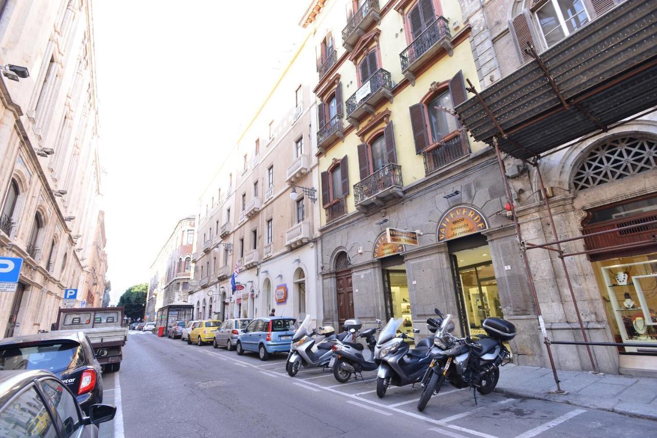 Izzhome City Center Cozy Cagliari Eksteriør billede