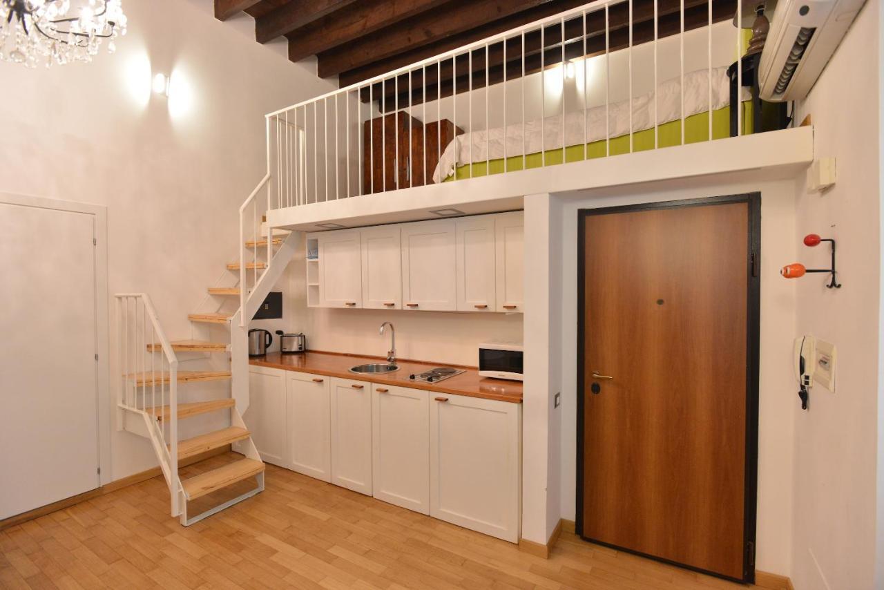 Izzhome City Center Cozy Cagliari Eksteriør billede